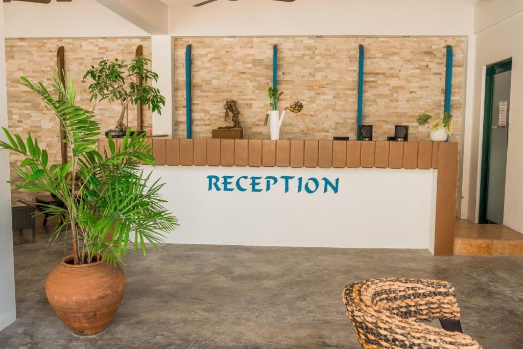 هتل لانگ بیچ لامو